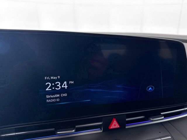 New 2025 Hyundai Elantra SEL FWD image 16