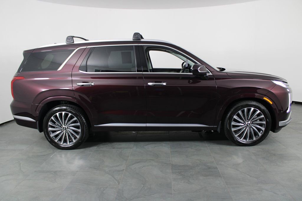 Used 2023 Hyundai Palisade Calligraphy image 12