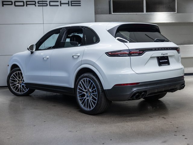 Certified 2023 Porsche Cayenne Platinum Edition w/ Premium Package Plus image 3