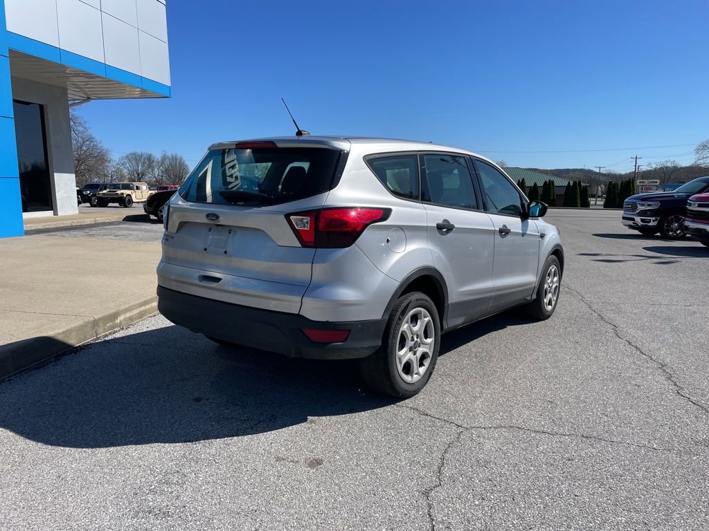 Used 2019 Ford Escape S image 8