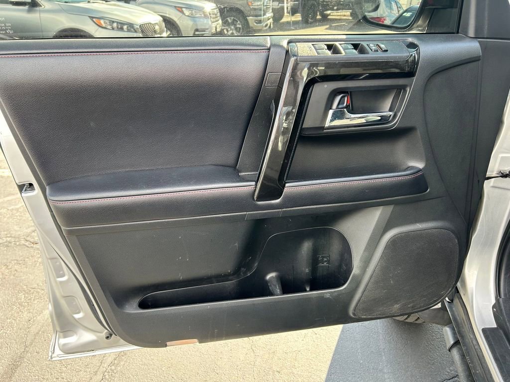 Used 2019 Toyota 4Runner TRD Off-Road image 10