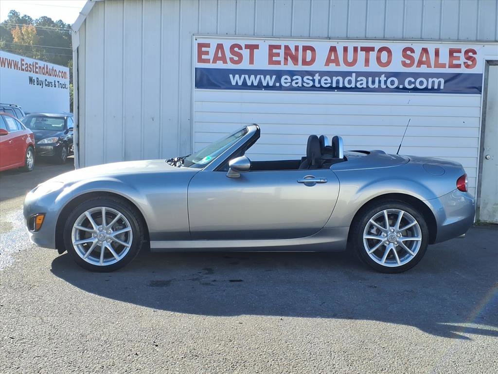 Used 2010 MAZDA MX-5 Miata Grand Touring image 3