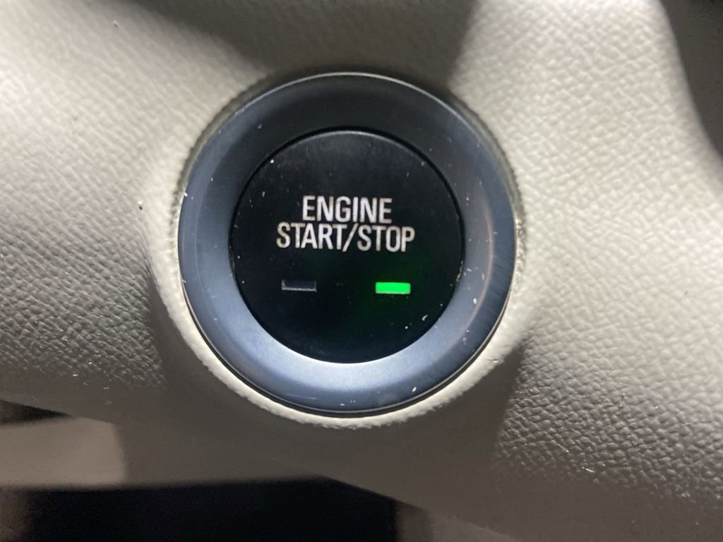 Used 2019 GMC Terrain Denali w/ Advanced Safety Package image 17