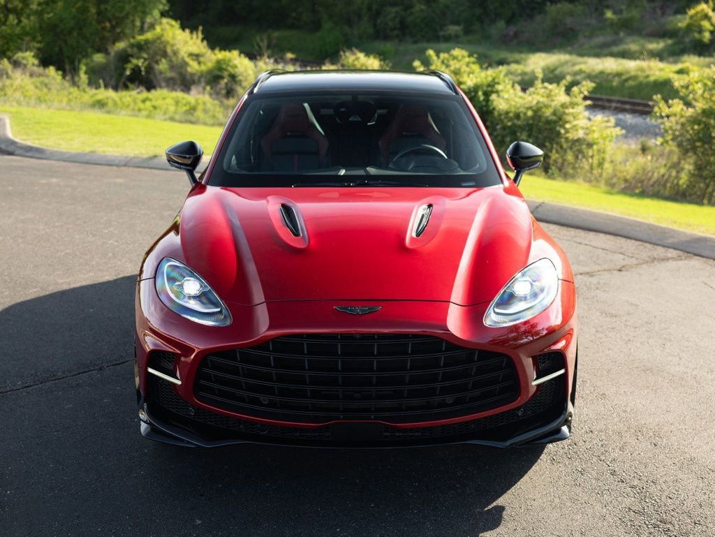 Used 2024 Aston Martin DBX 707 image 11