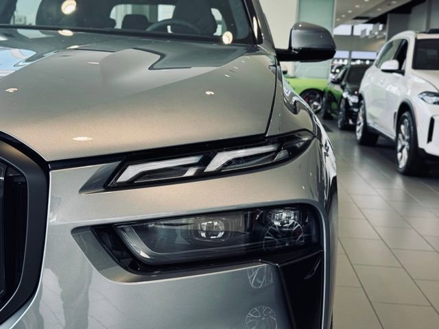 New 2026 BMW X7 xDrive40i w/ M Sport Package image 3