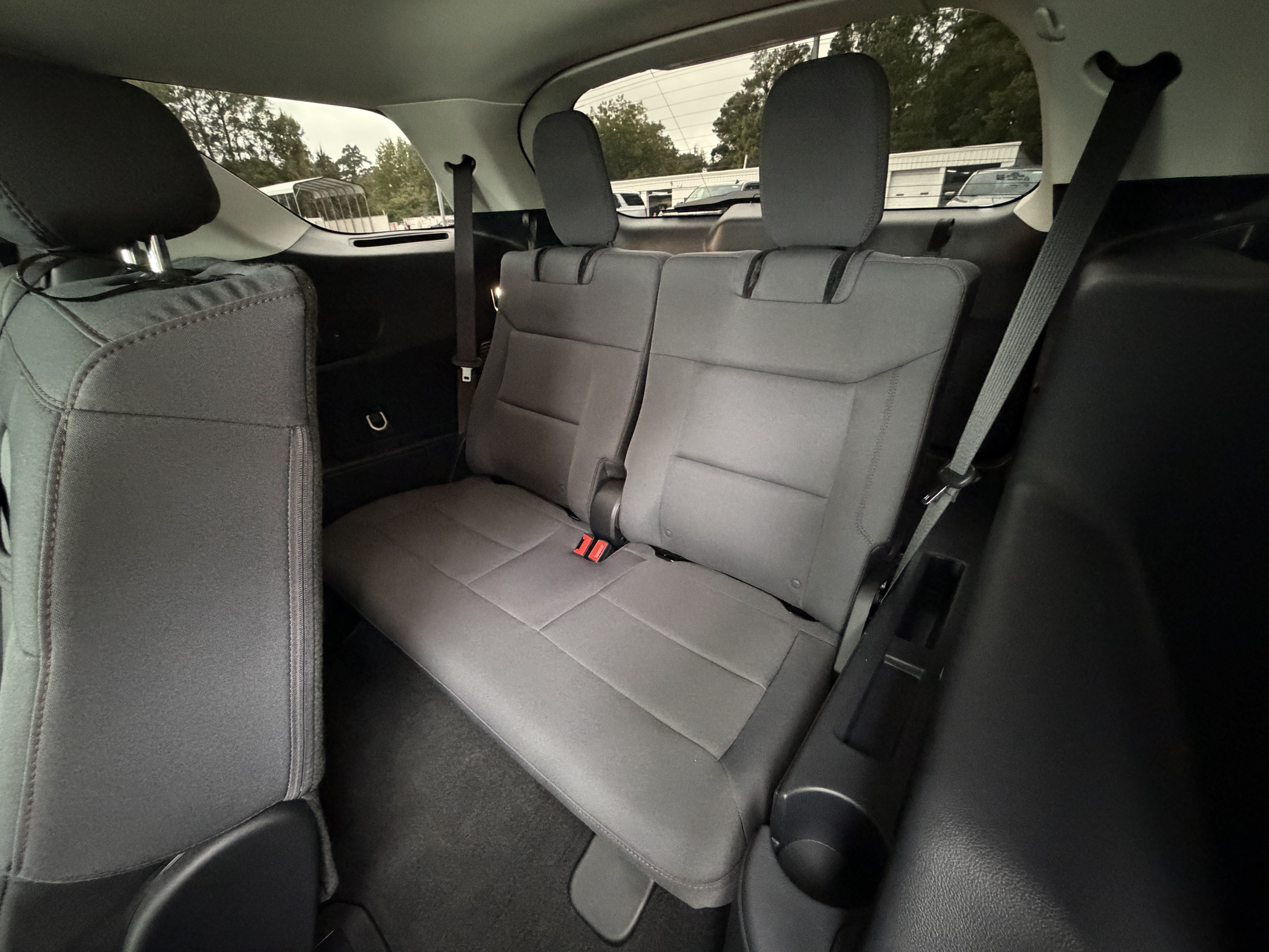 Used 2026 Ford Explorer Active AWD/4WD image 18