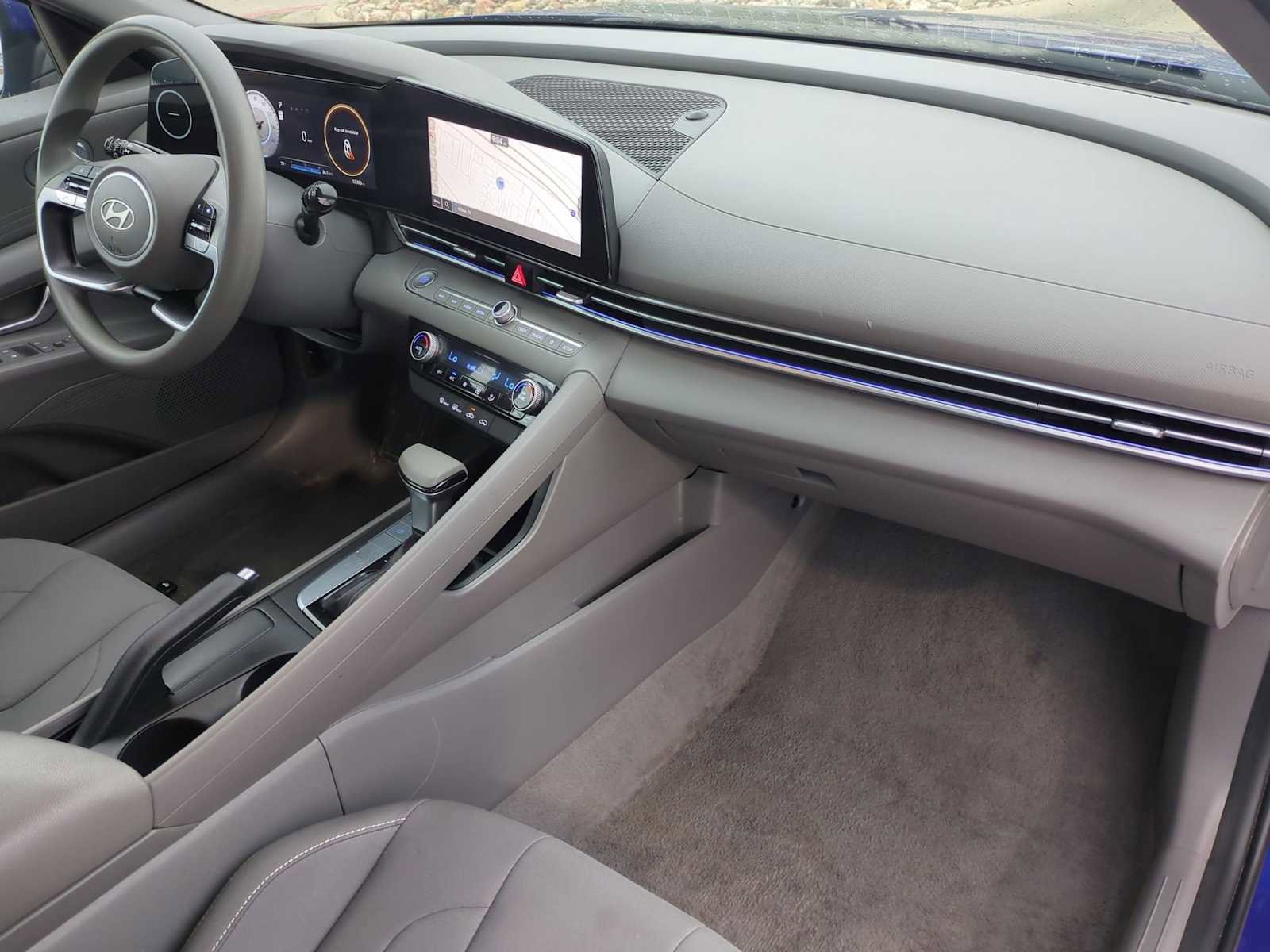 Used 2024 Hyundai Elantra SEL FWD image 28