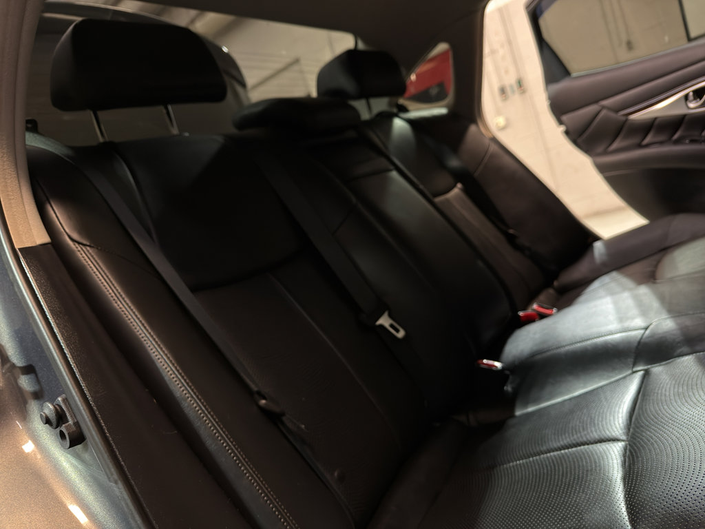 Used 2012 INFINITI M37 x w/ Premium Pkg image 26