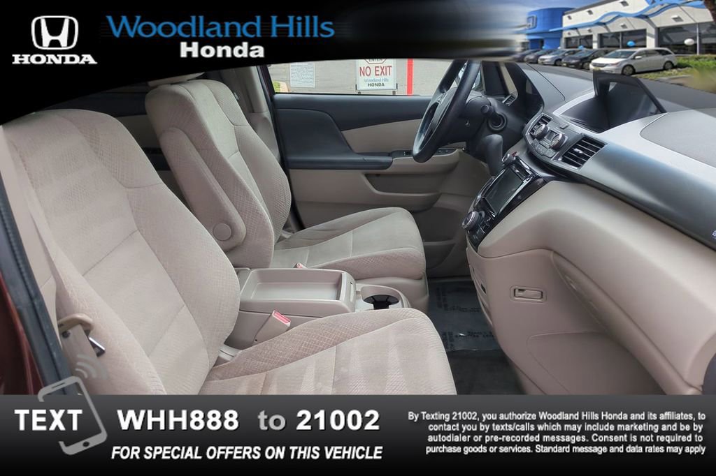 Used 2016 Honda Odyssey SE image 24