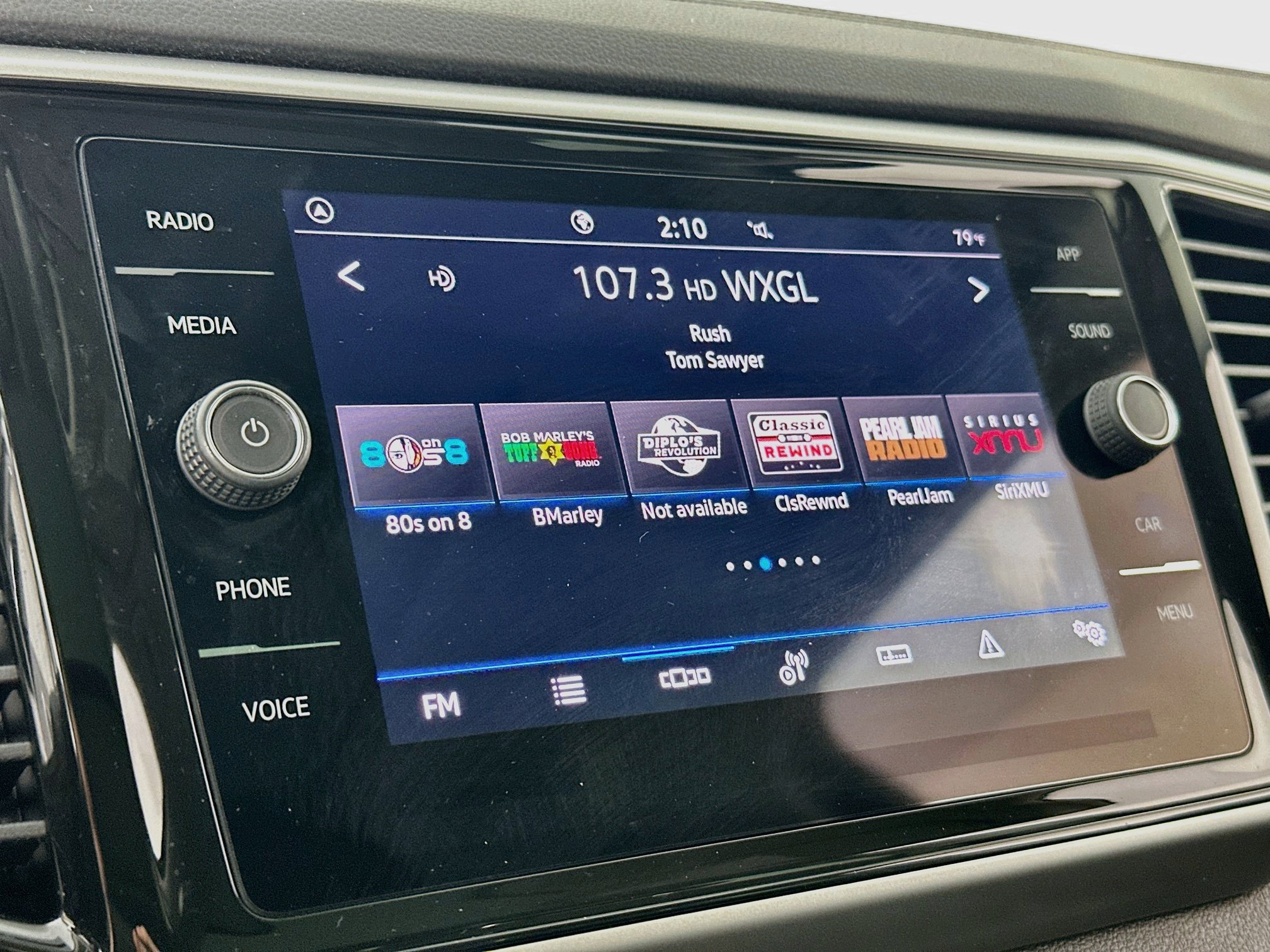 Used 2022 Volkswagen Atlas SE FWD image 14