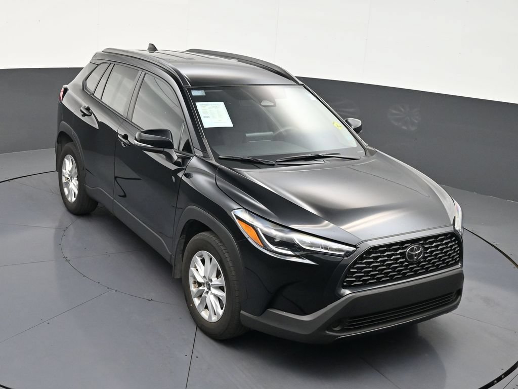 Used 2024 Toyota Corolla Cross LE FWD image 18