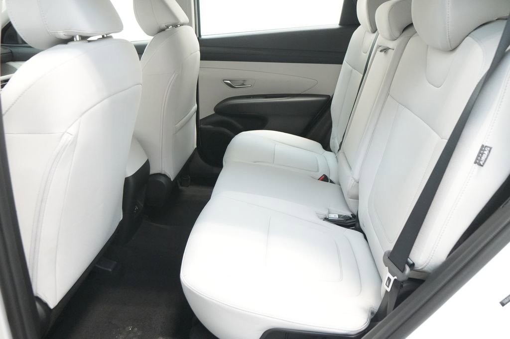 New 2026 Hyundai Tucson SE image 16