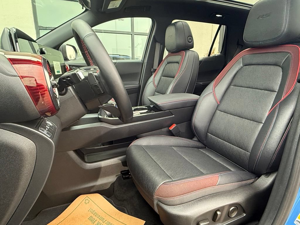 Used 2025 Chevrolet Equinox RS AWD/4WD image 9