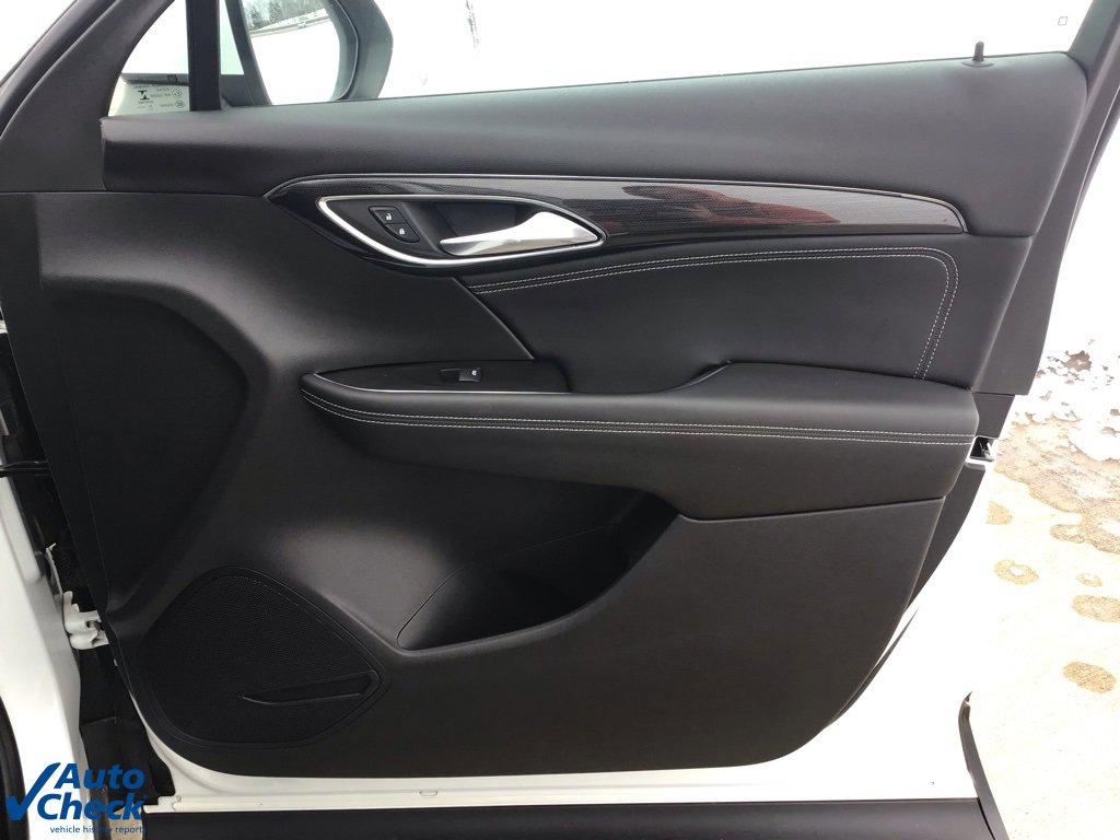 Used 2022 Buick Envision Essence w/ Safety Package image 22