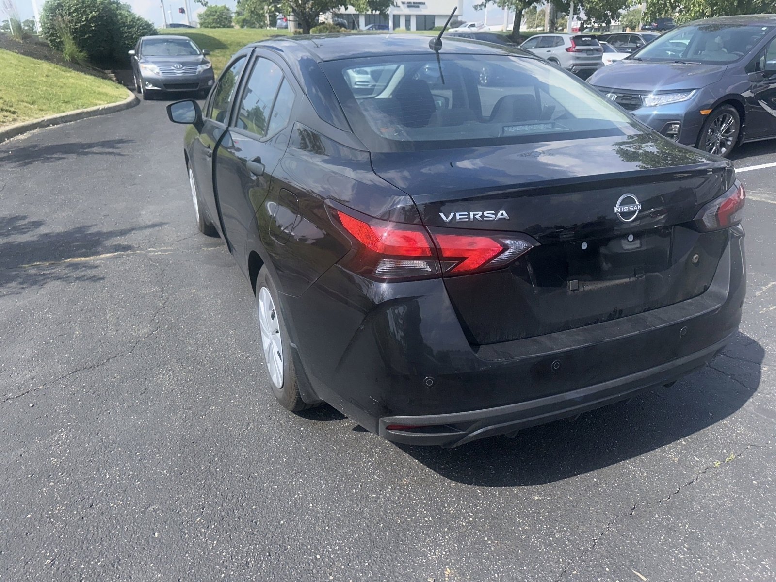 Used 2023 Nissan Versa S FWD image 19