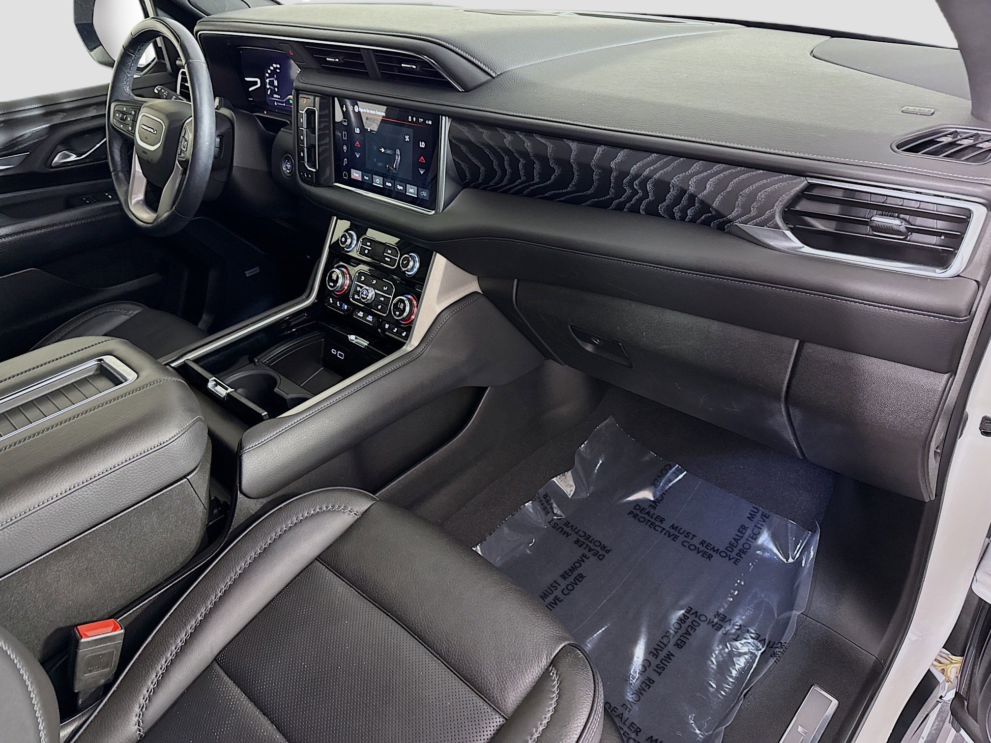 Used 2023 GMC Yukon Denali w/ Denali Reserve Package image 30