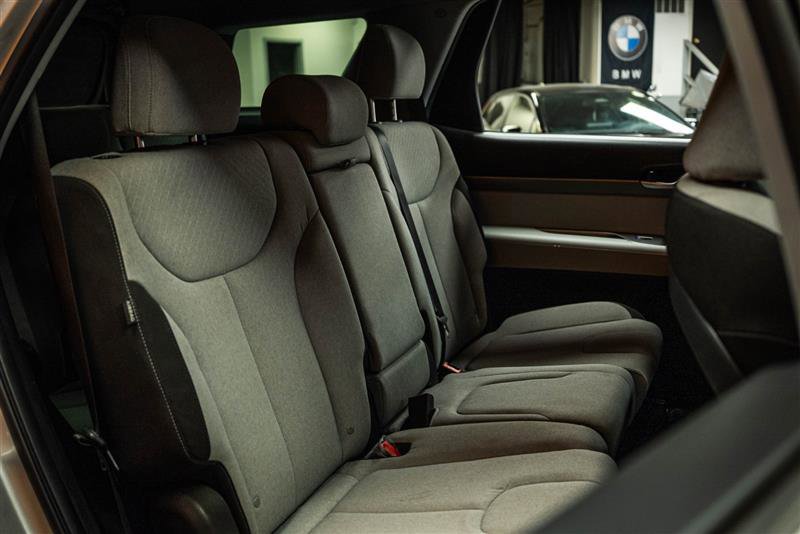 Used 2024 Hyundai Palisade SE image 12