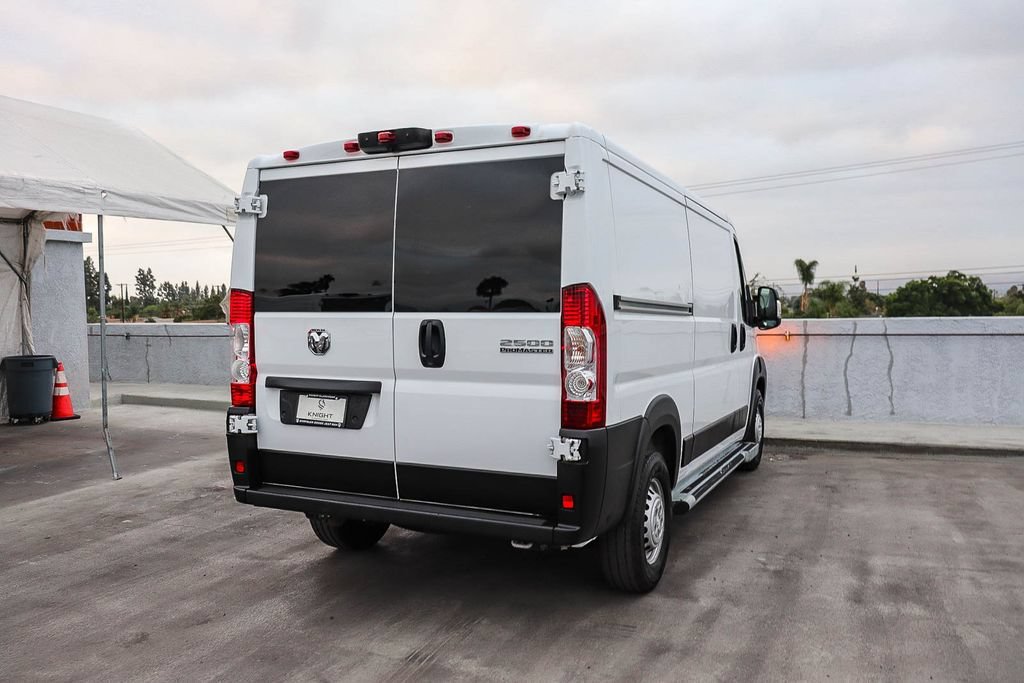Used 2025 RAM ProMaster 2500 FWD image 9