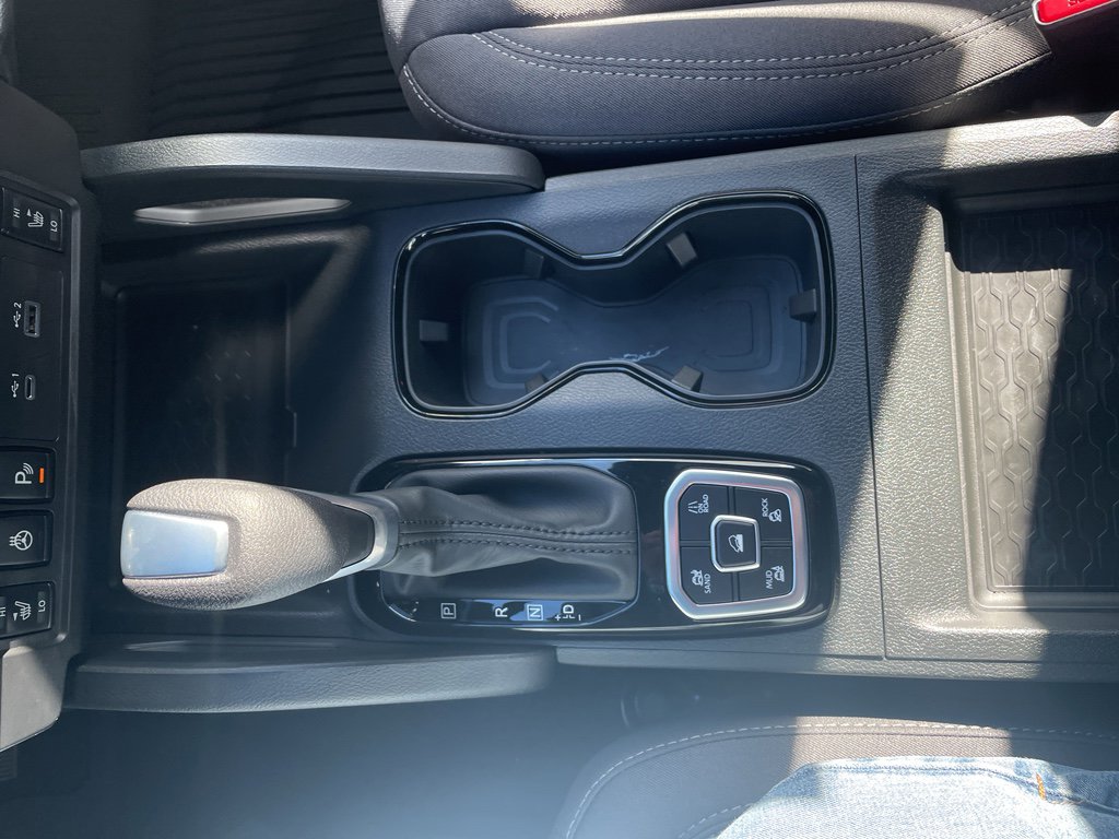 New 2026 Nissan Frontier SV image 17