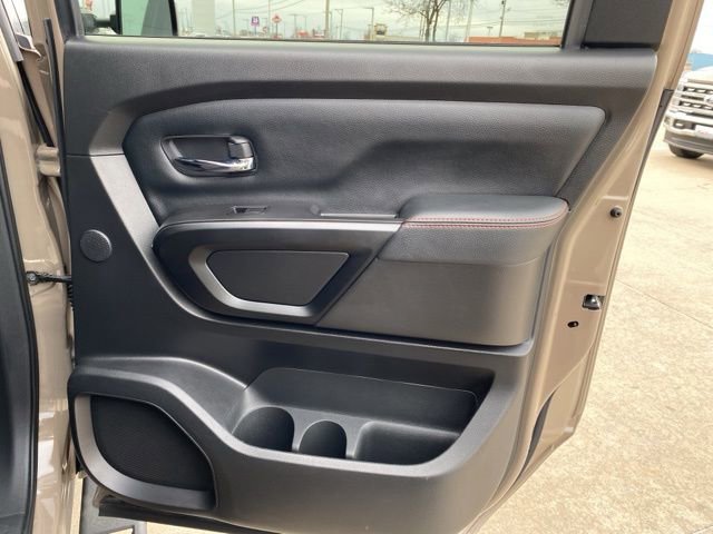 Used 2023 Nissan Titan PRO-4X image 19