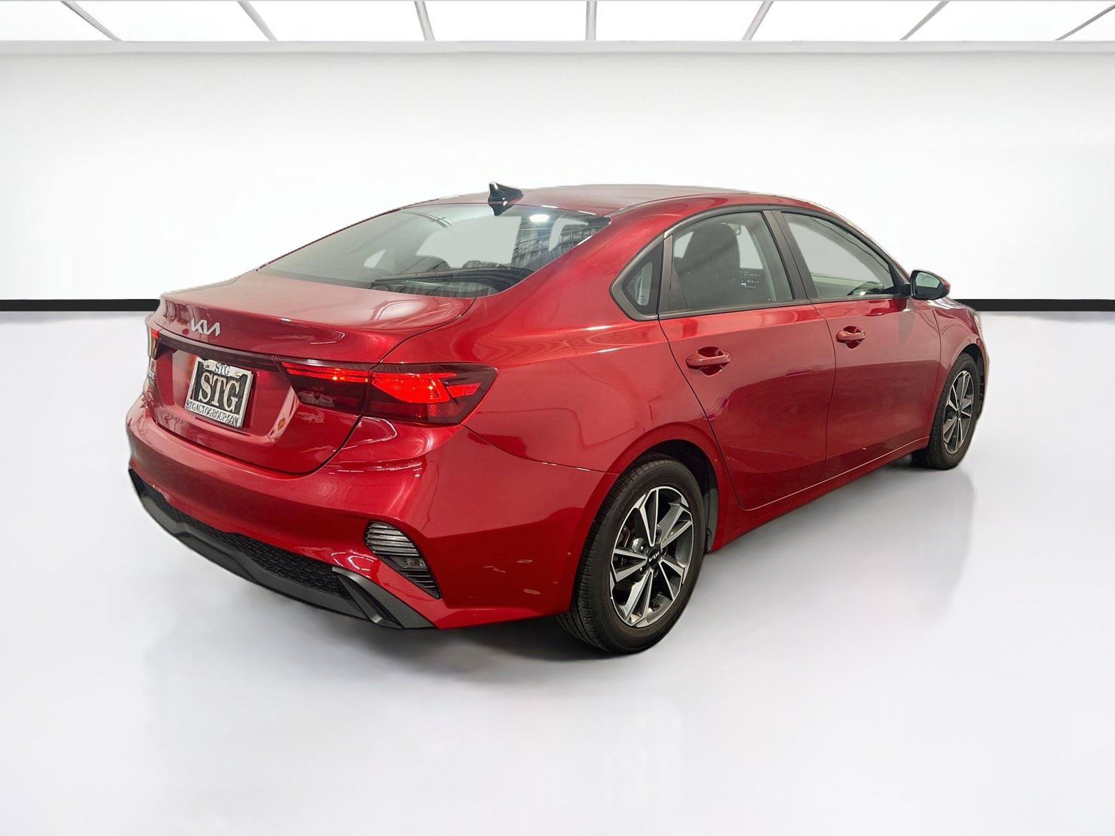 Used 2022 Kia Forte LXS FWD image 4