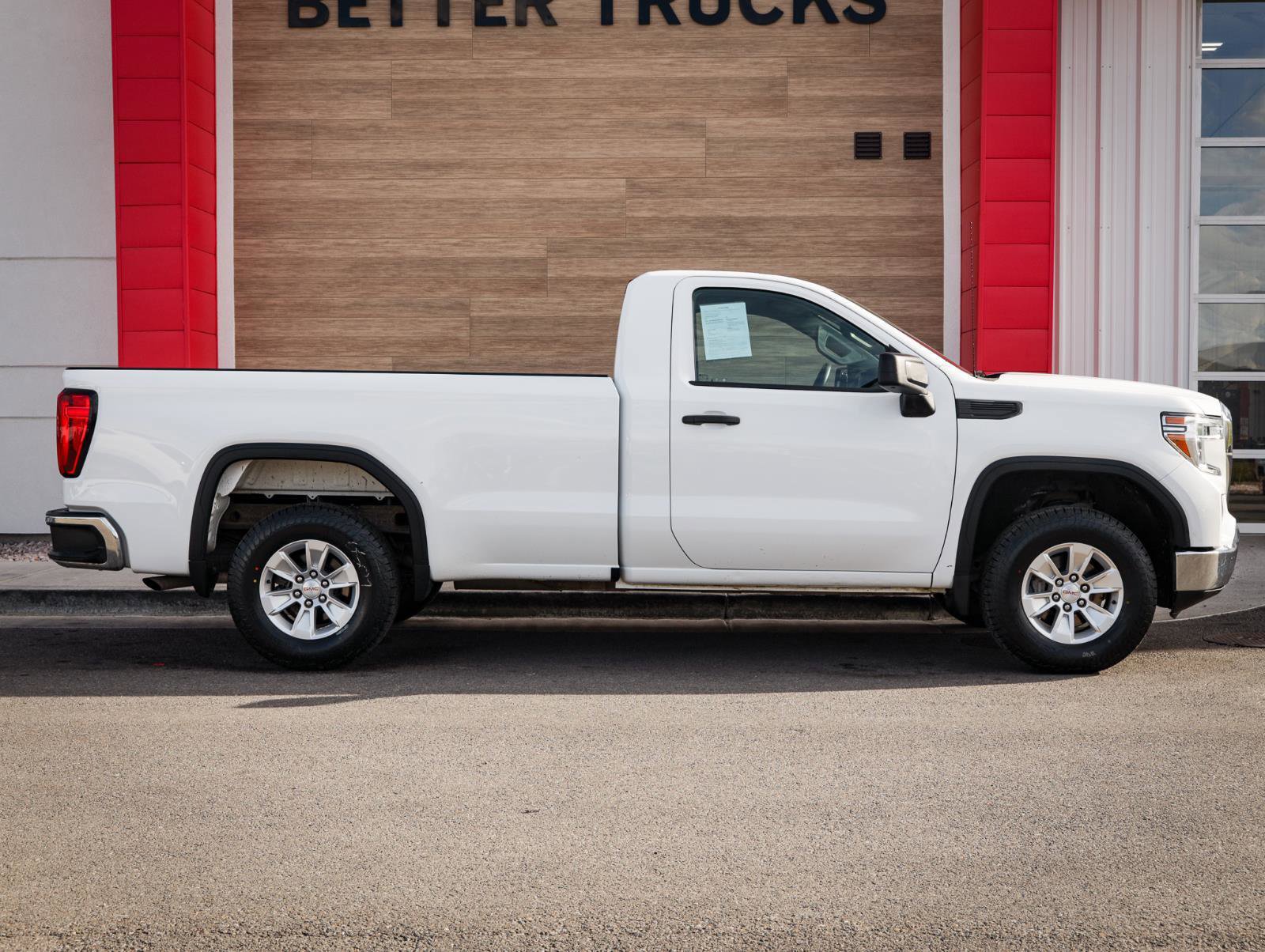 Used 2021 GMC Sierra 1500 4x4 Regular Cab w/ Sierra Value Package image 2