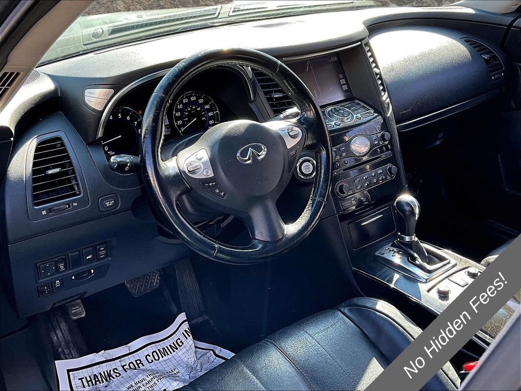 Used 2017 INFINITI QX70 AWD w/ Premium Package image 10