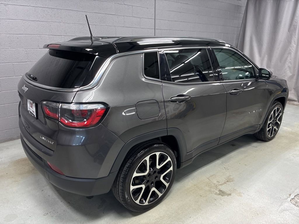 Used 2019 Jeep Compass Limited w/ Premium Lighting Group image 2