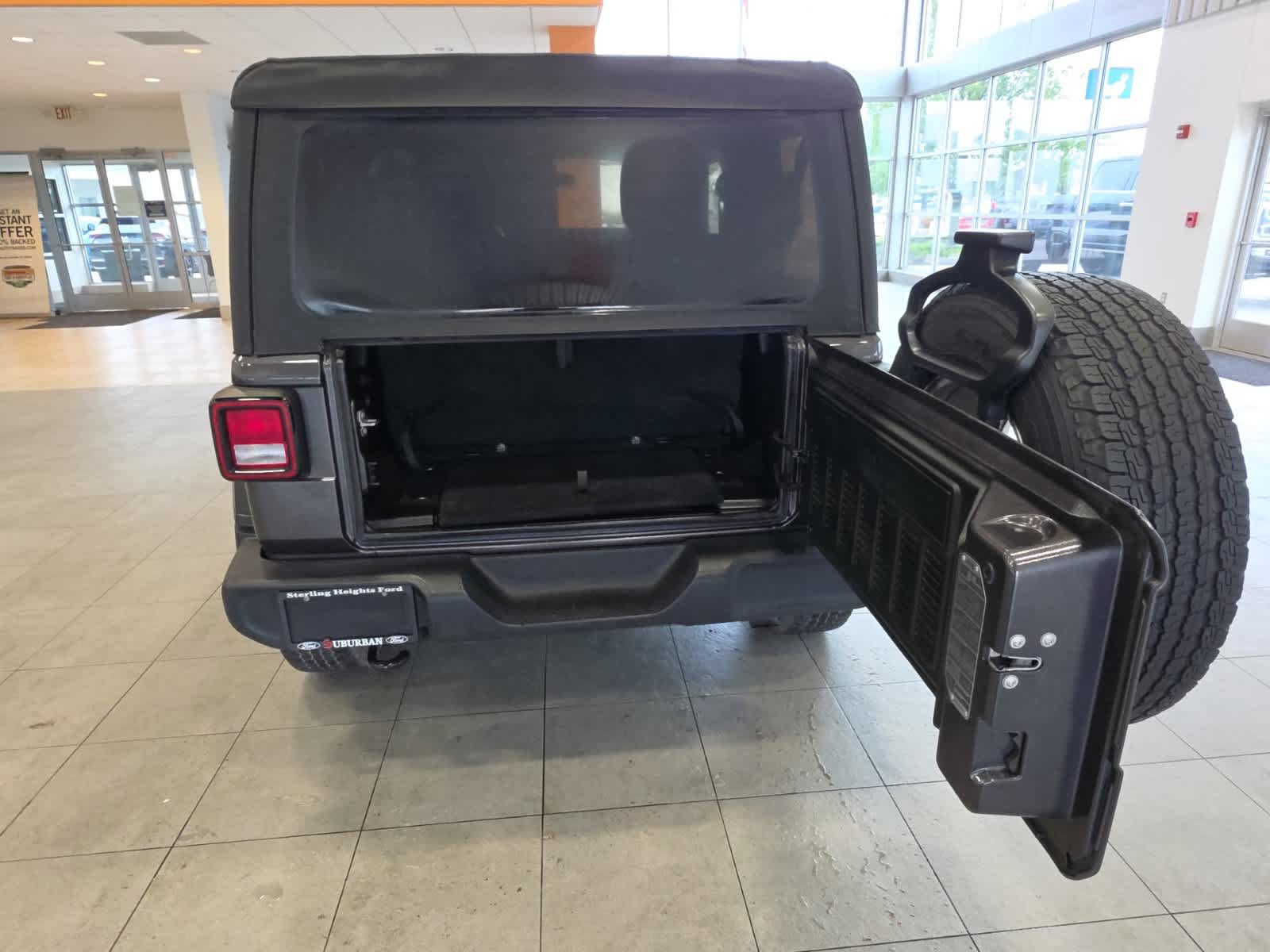 Used 2020 Jeep Wrangler Sport AWD/4WD image 11