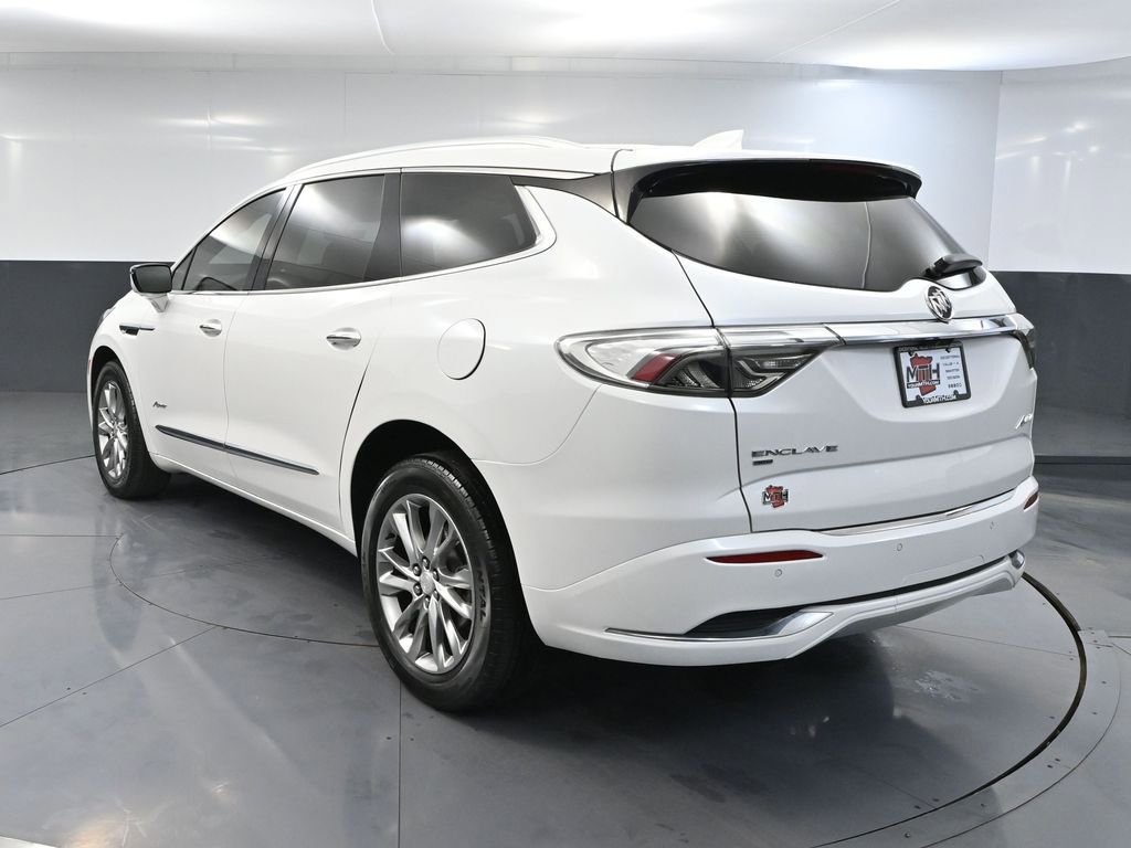 Used 2022 Buick Enclave Avenir w/ Avenir Technology Package image 9