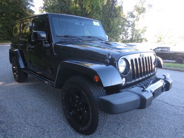 Used 2015 Jeep Wrangler Unlimited Sahara AWD/4WD image 2