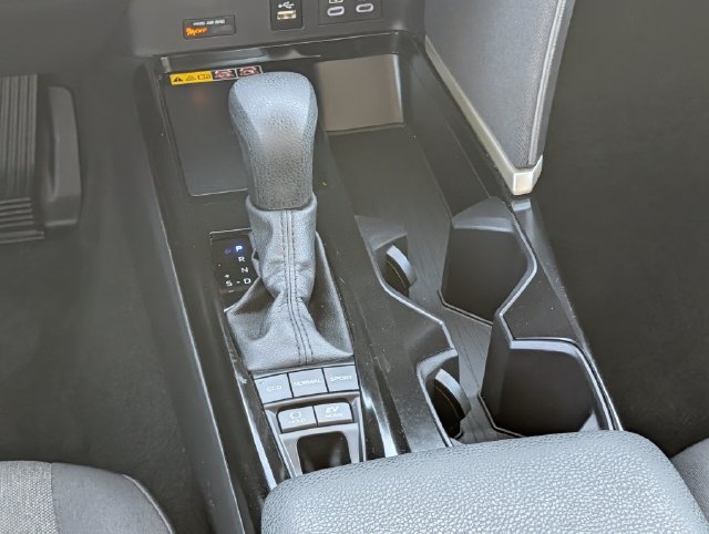 Used 2025 Toyota Camry LE FWD image 14