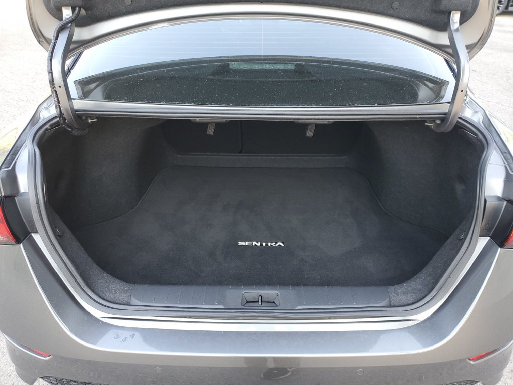 Certified 2023 Nissan Sentra SR w/ Trunk Package FWD image 9