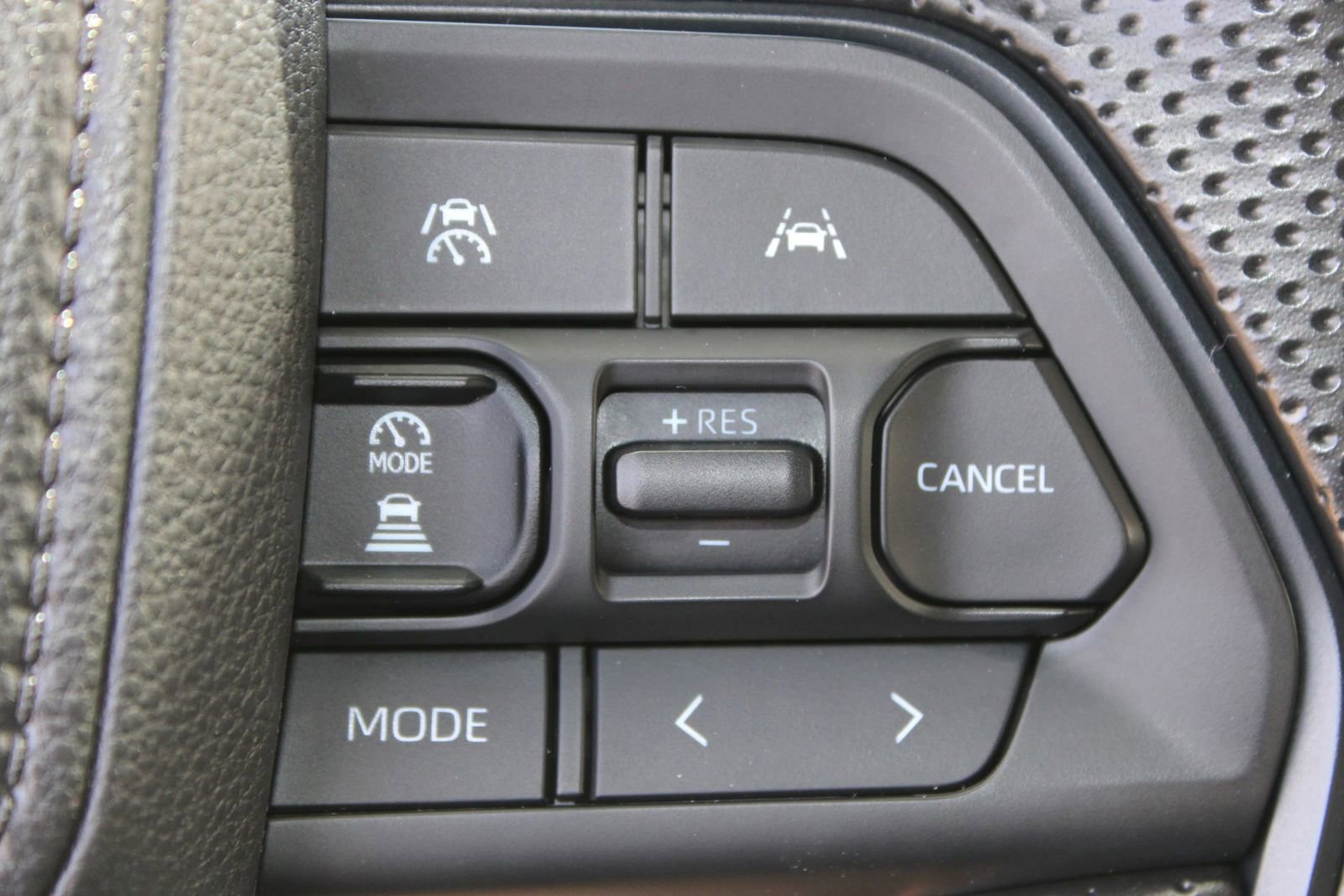 Used 2025 Toyota Tacoma SR RWD image 32