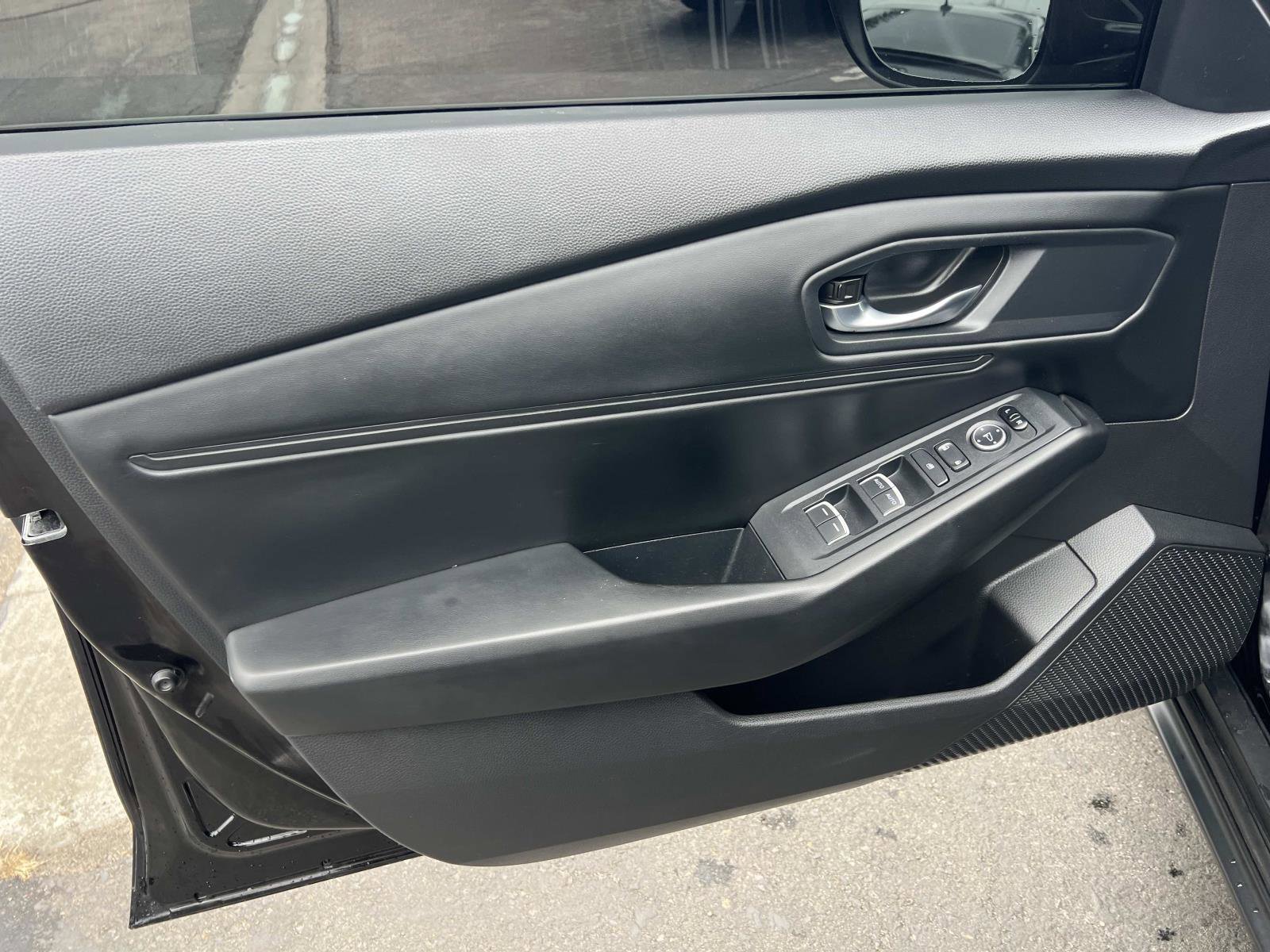 Certified 2023 Honda Accord EX image 6