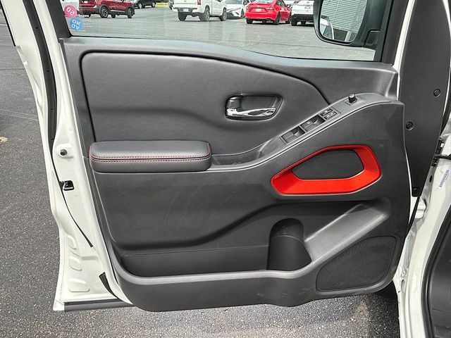 New 2025 Nissan Frontier PRO-4X w/ Tow Package image 17