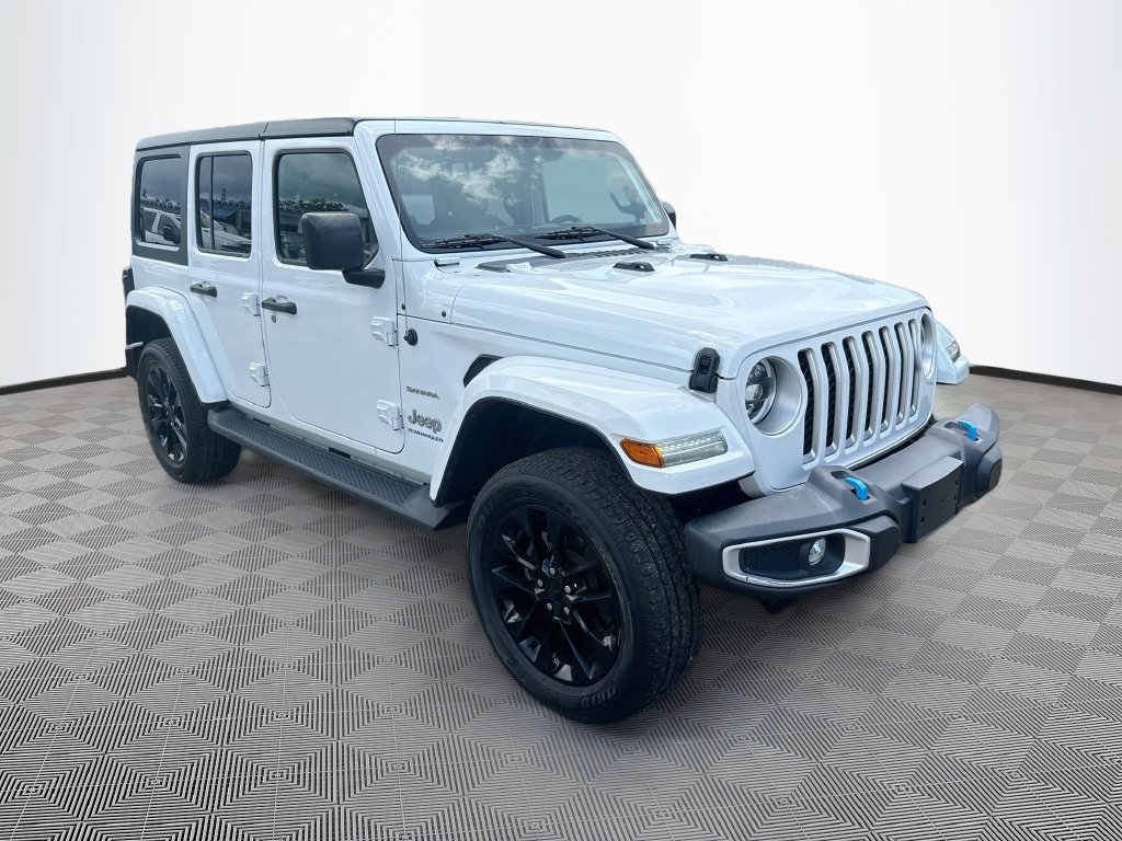 Certified 2023 Jeep Wrangler Unlimited Sahara w/ Cold Weather Group AWD/4WD image 4