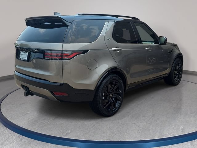 Used 2024 Land Rover Discovery Dynamic SE AWD/4WD image 6