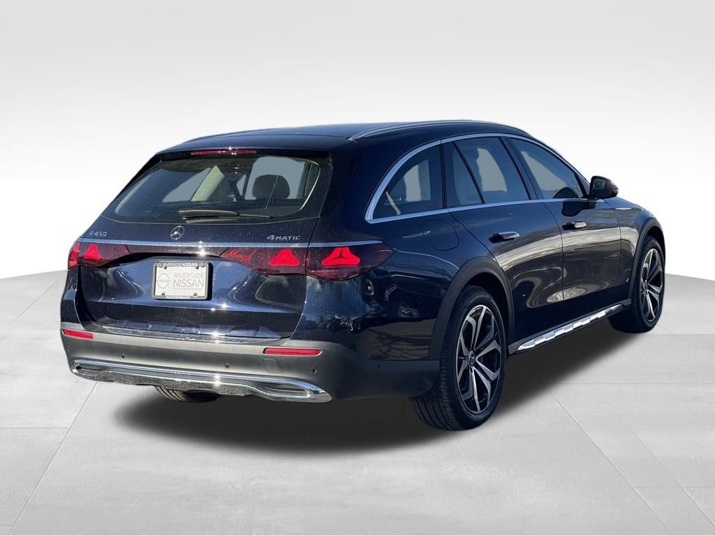 Used 2025 Mercedes-Benz E 450 4MATIC All-Terrain Wagon image 4