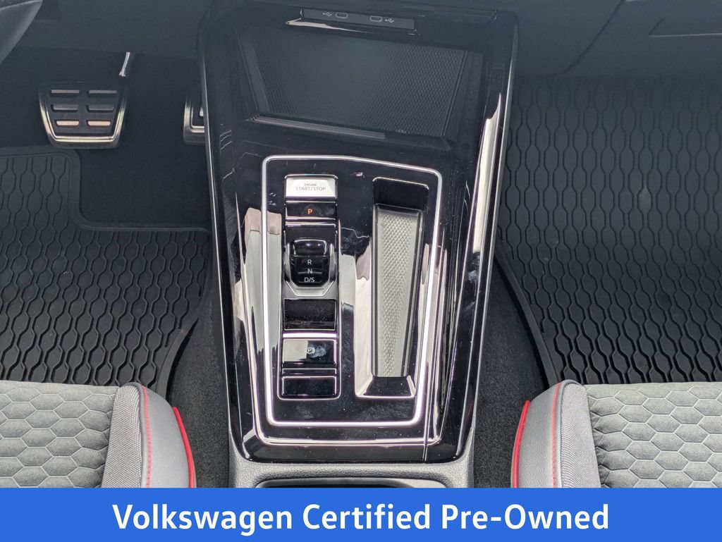 Certified 2026 Volkswagen GTI SE FWD image 19