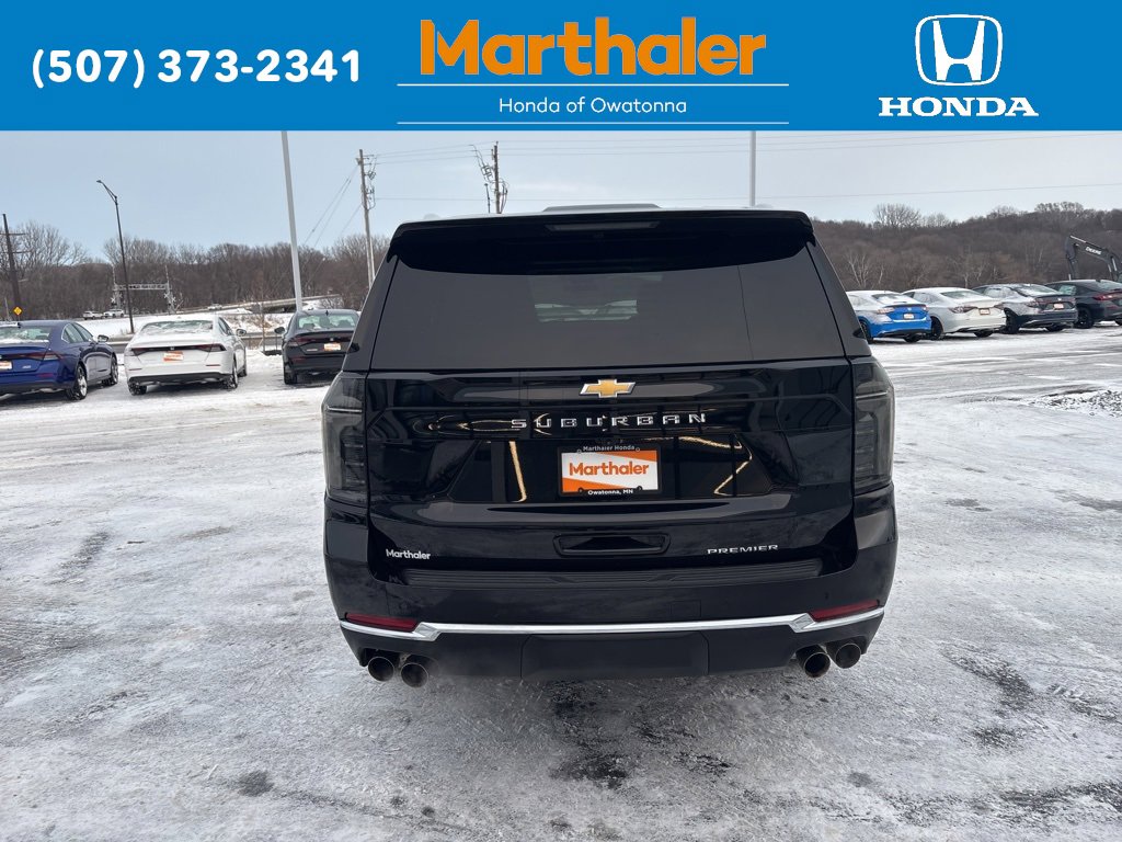 Used 2025 Chevrolet Suburban Premier image 4