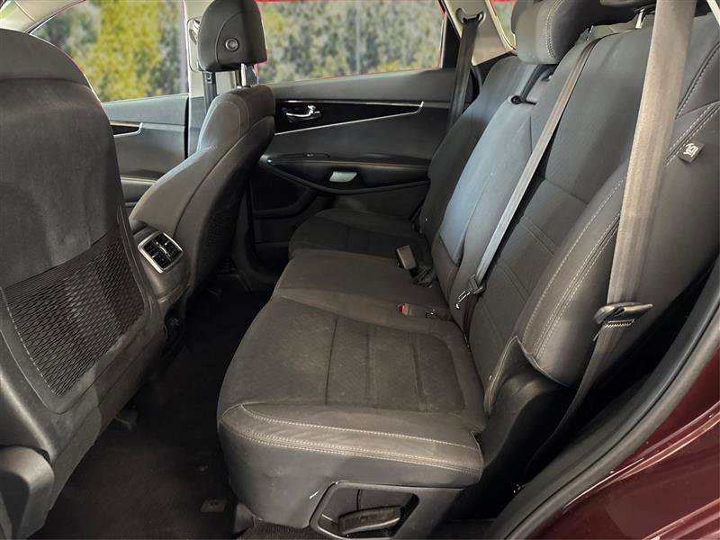 Used 2017 Kia Sorento AWD image 10