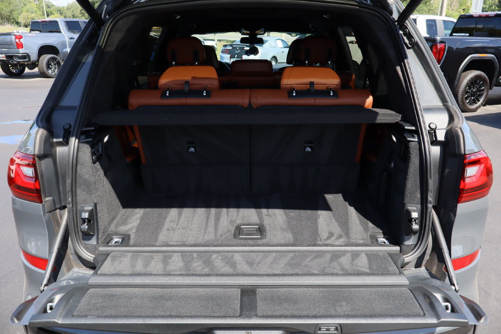 Used 2022 BMW X7 M50i AWD/4WD image 26