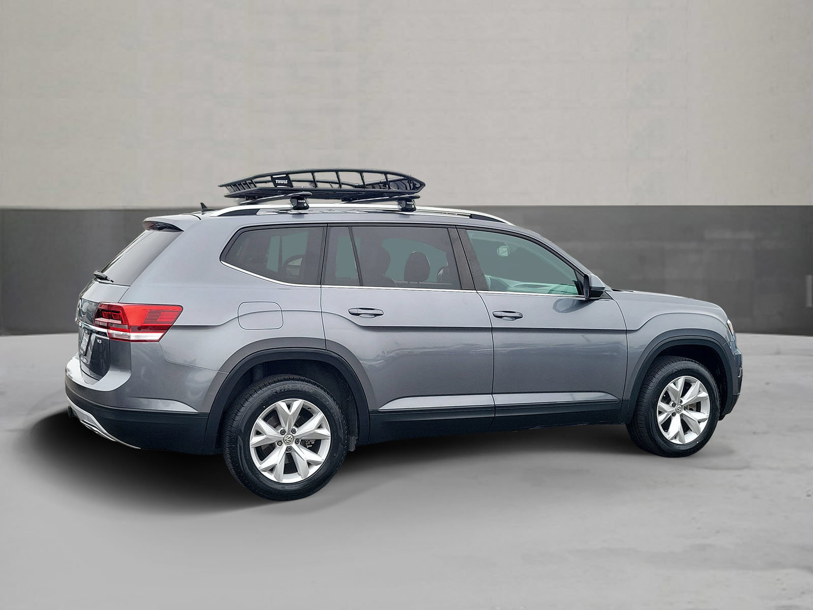 Used 2018 Volkswagen Atlas SE FWD image 2