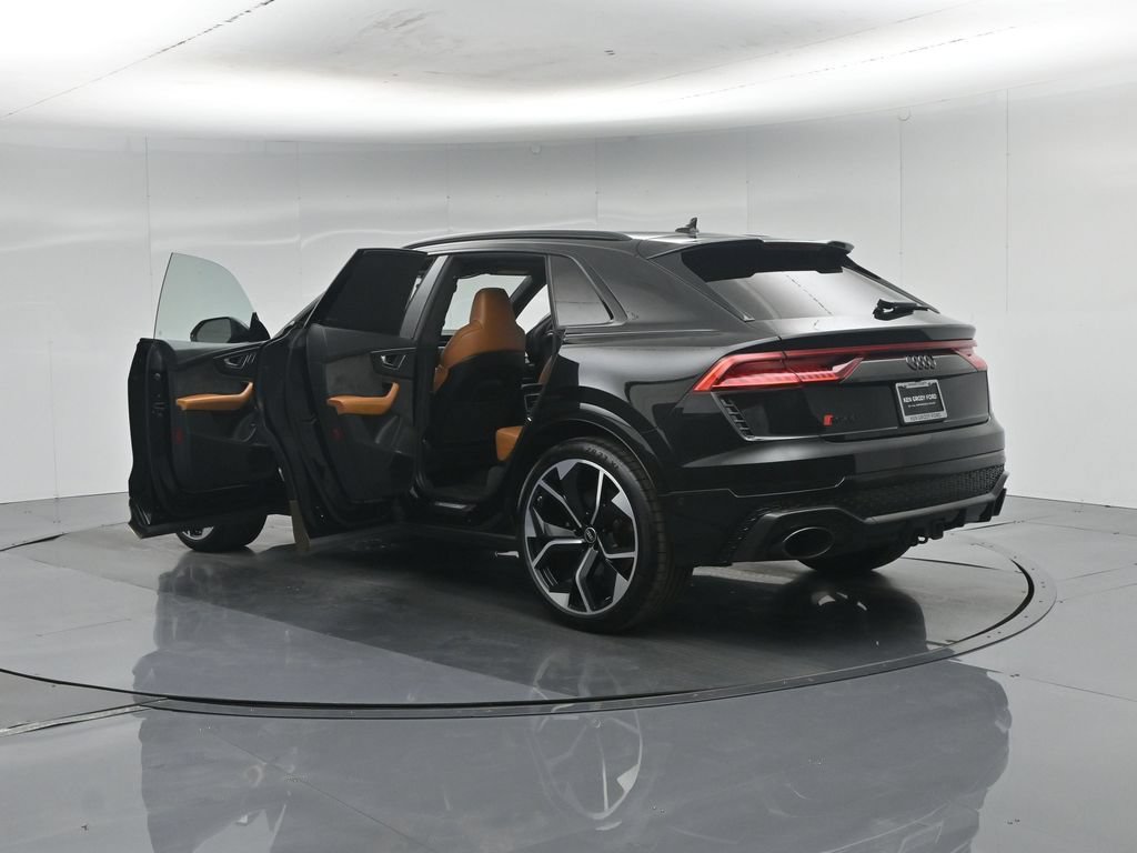 Used 2022 Audi RS Q8 AWD/4WD image 34