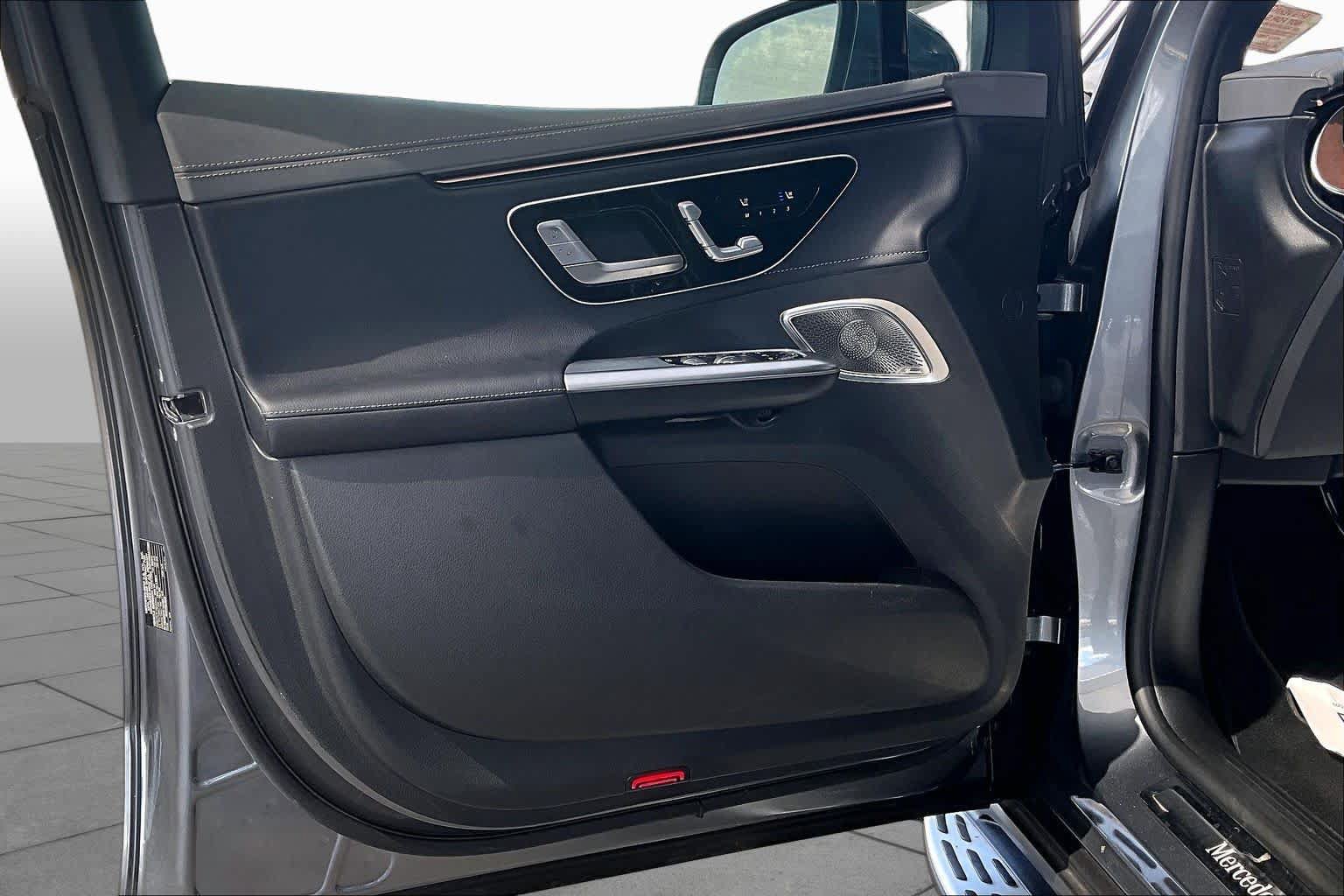 Certified 2025 Mercedes-Benz EQE 350+ 4MATIC SUV w/ Winter Package image 21