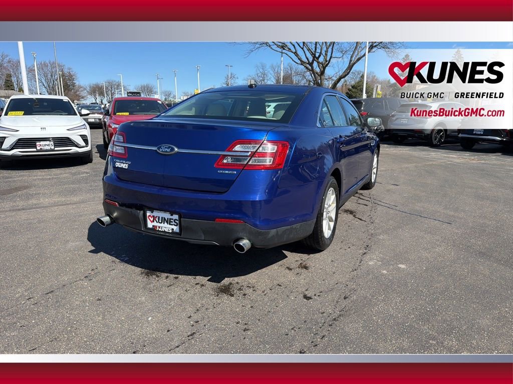 Used 2013 Ford Taurus SE FWD image 5
