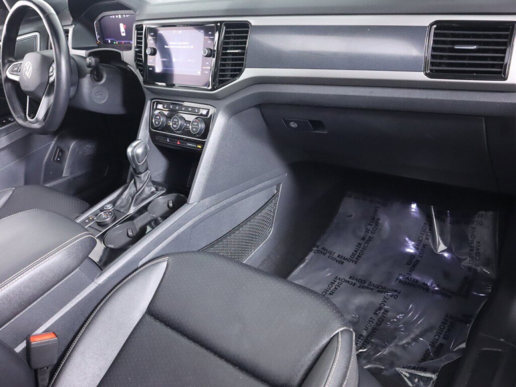 Used 2020 Volkswagen Atlas Cross Sport SEL image 45