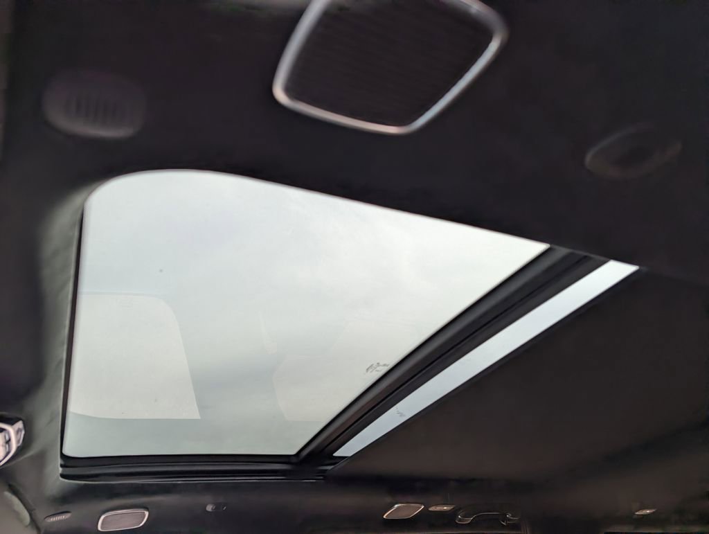 Used 2023 Jeep Grand Wagoneer L Series III image 24