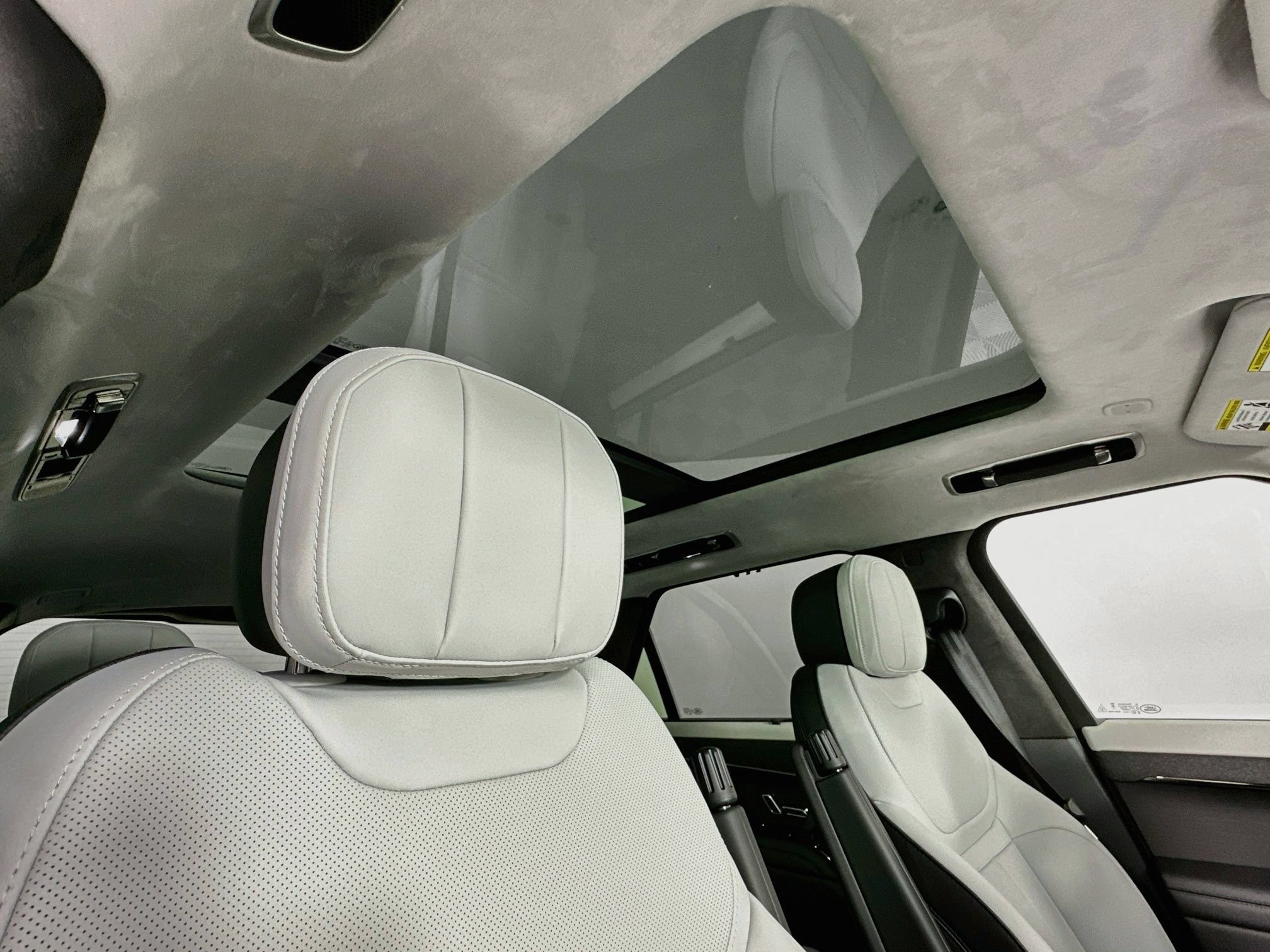 New 2026 Land Rover Range Rover Sport Autobiography AWD/4WD image 19